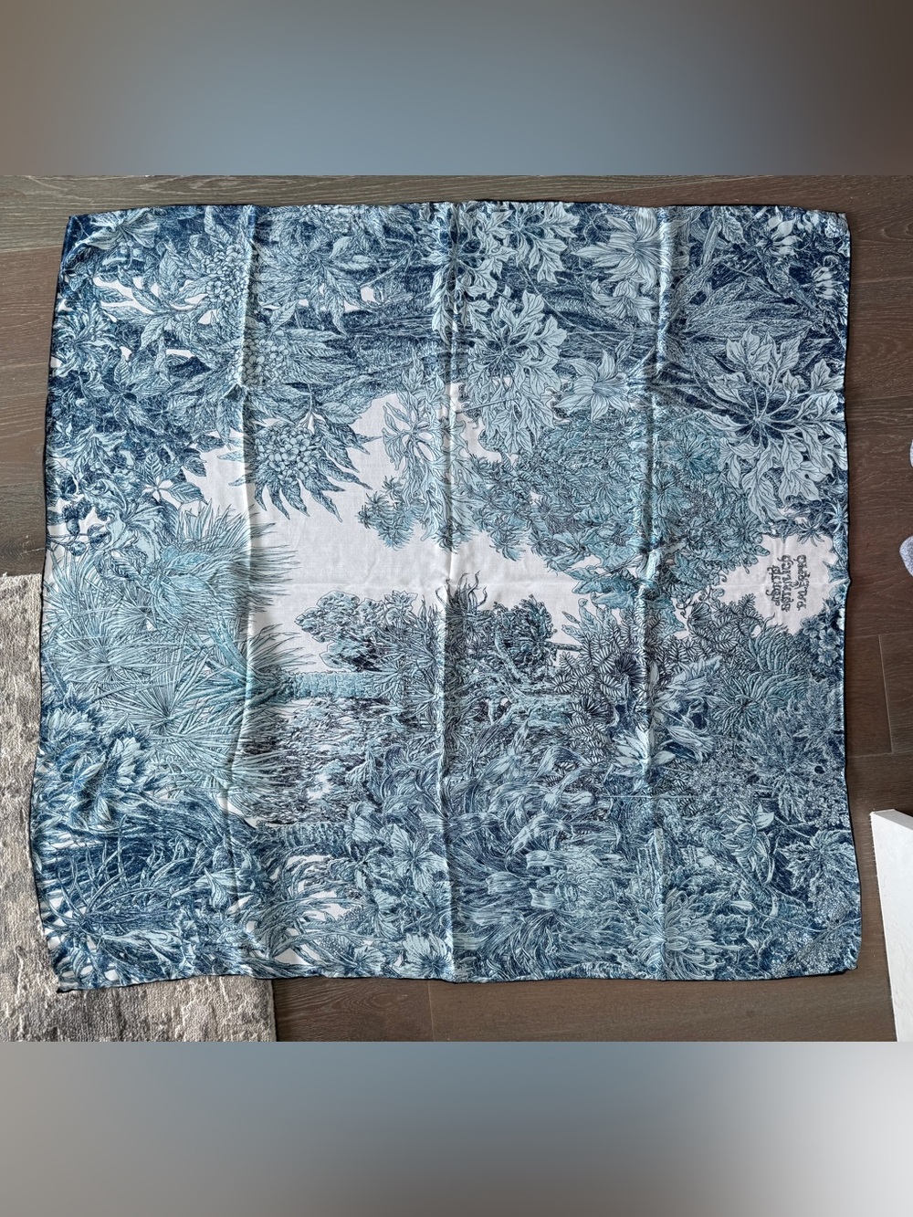 Cashmere-SIlk 90cm TWO-TONE Botanical Blue Shawl Scarf